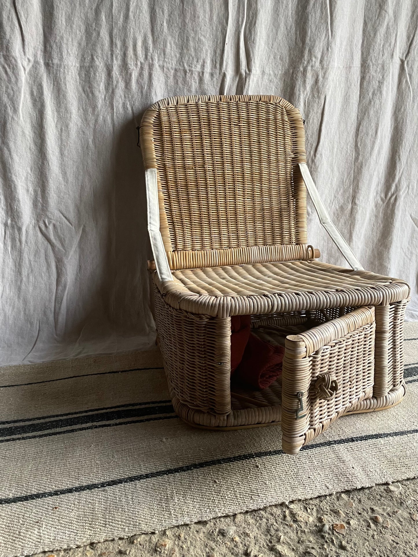 Wicker Folding Beach Chair
