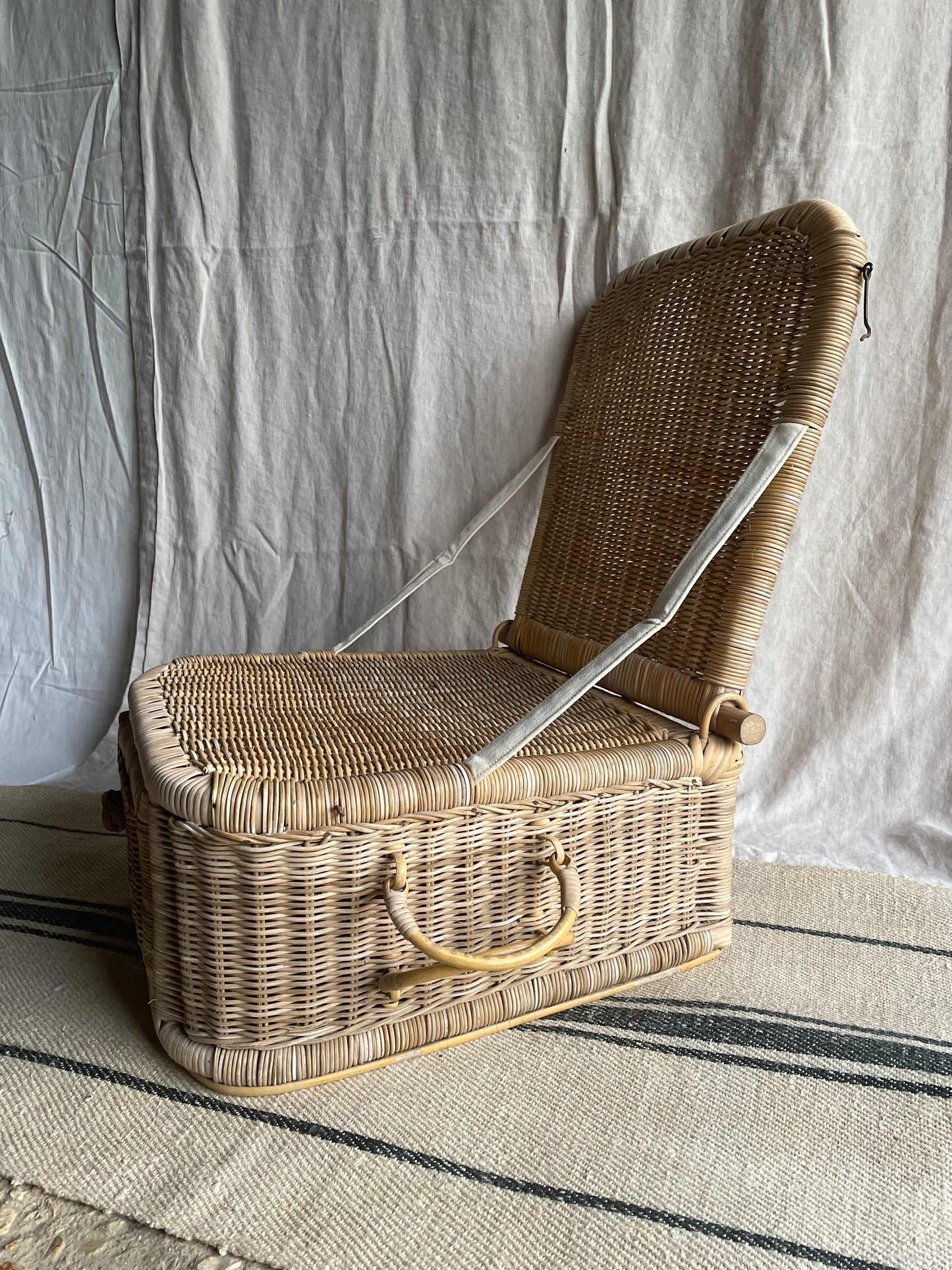 Wicker Folding Beach Chair